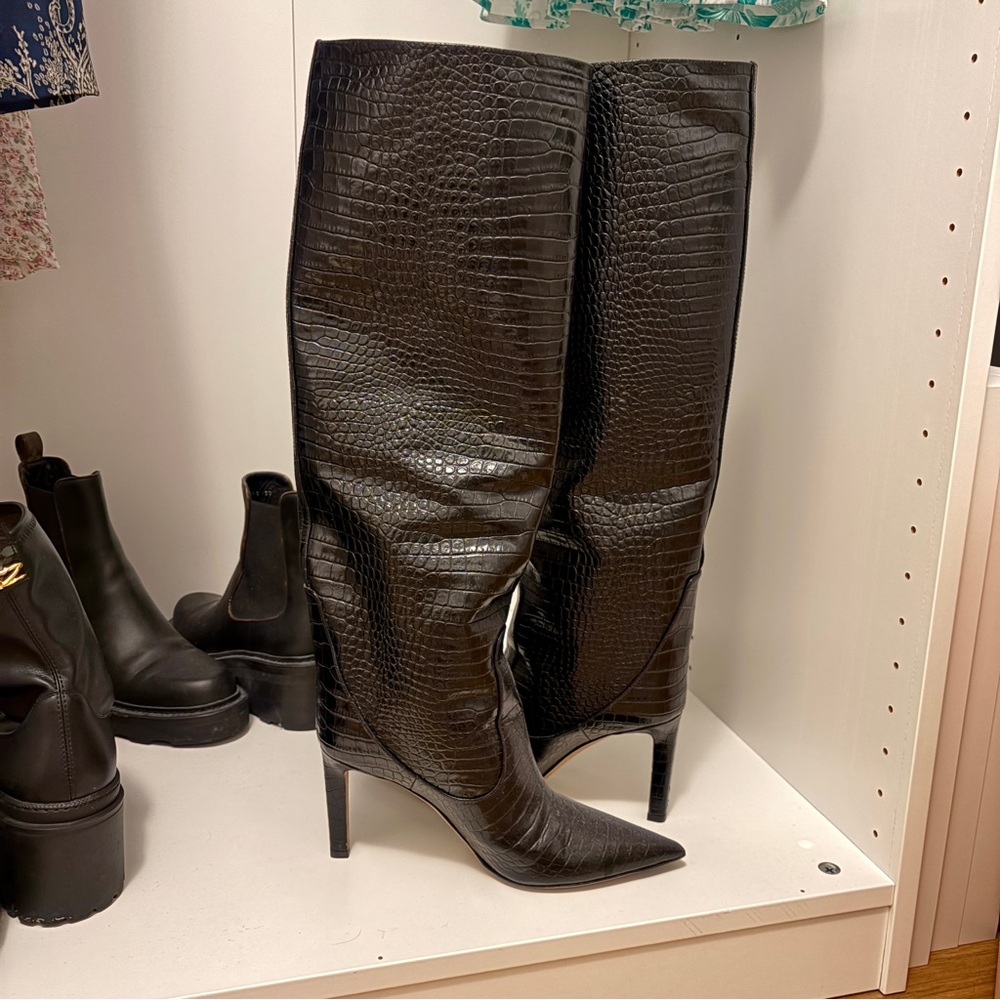 EUC JIMMY CHOO Black Mavis 85 Croc-Embossed Leather Pointed-Toe High Boots 8 39 - Picture 4 of 12